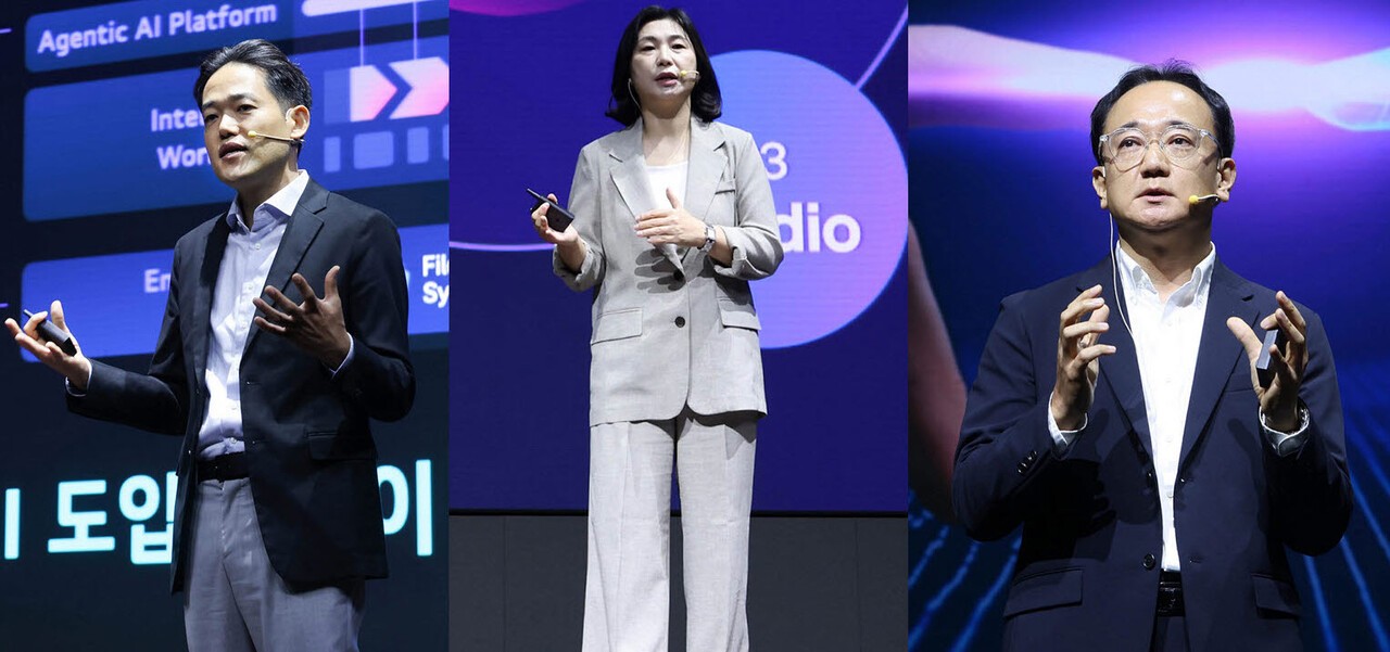 25일 LG CNS AX 미디어데이에서 (왼쪽부터) AI센터장 진요한 상무, GenAI사업담당 임은영 담당, 디지털AX담당 이승찬 상무가 발표하고 있다.