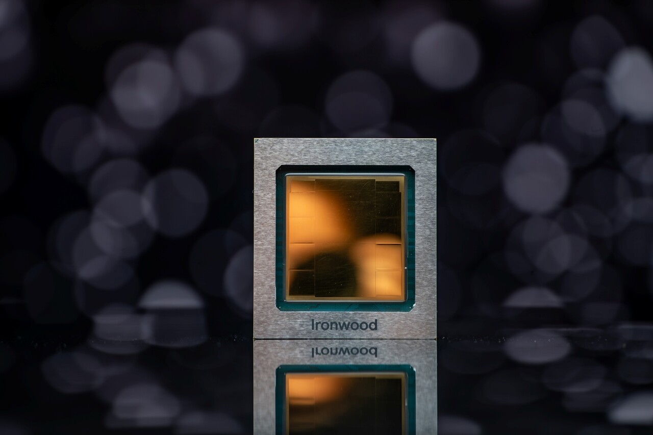 구글 클라우드, 7세대 TPU ‘아이언우드' 출시