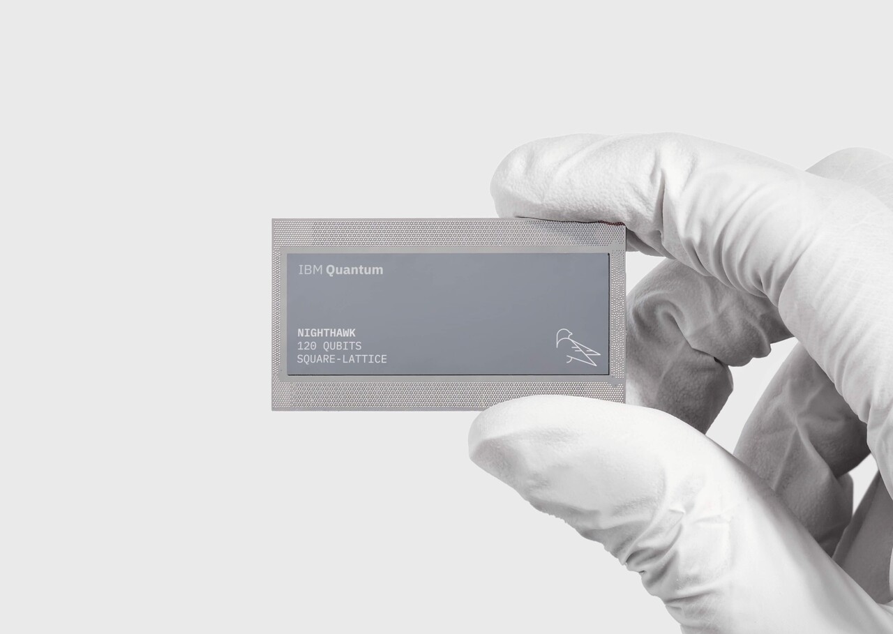 IBM 퀀텀 나이트호크 프로세서