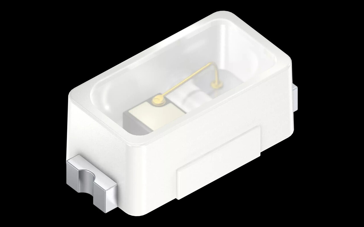 850nm와 940nm의 적외선 파장을 포괄하는 FIREFLY  E1608 제품군의 두 가지 신제품.