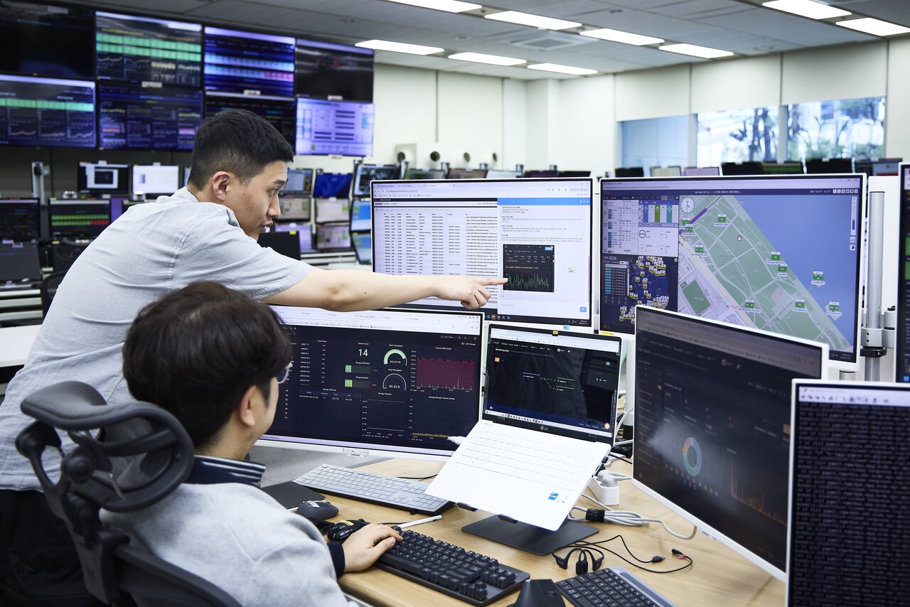 SKT, AI 시스템으로 벚꽃 축제 안정적 통신 서비스 지원